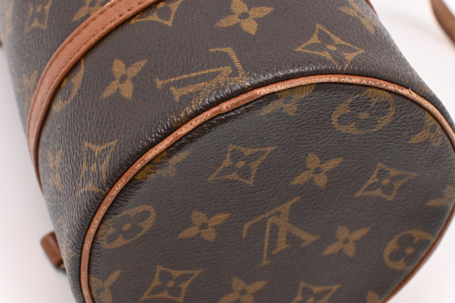 Louis Vuitton Papillon 26 in Monogram Canvas