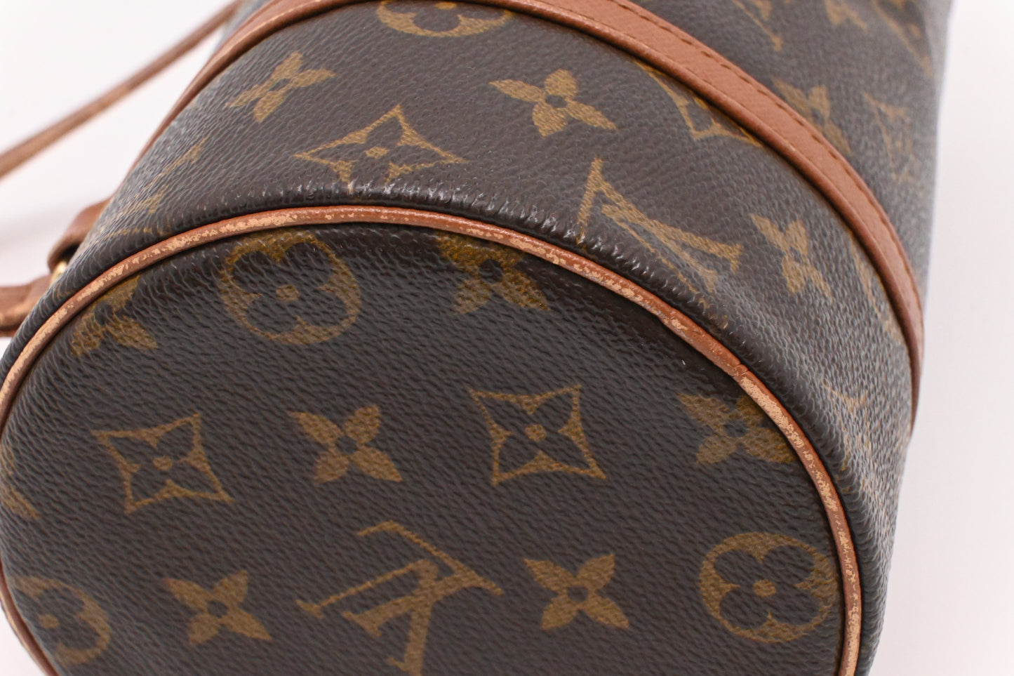 Louis Vuitton Papillon 26 in Monogram Canvas