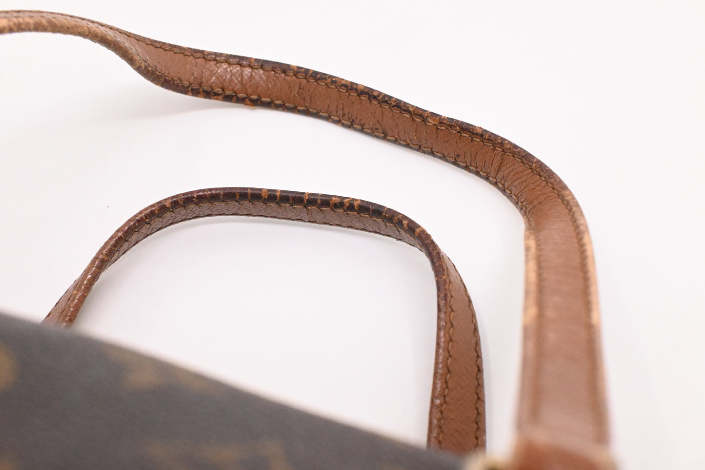 Louis Vuitton Papillon 26 in Monogram Canvas