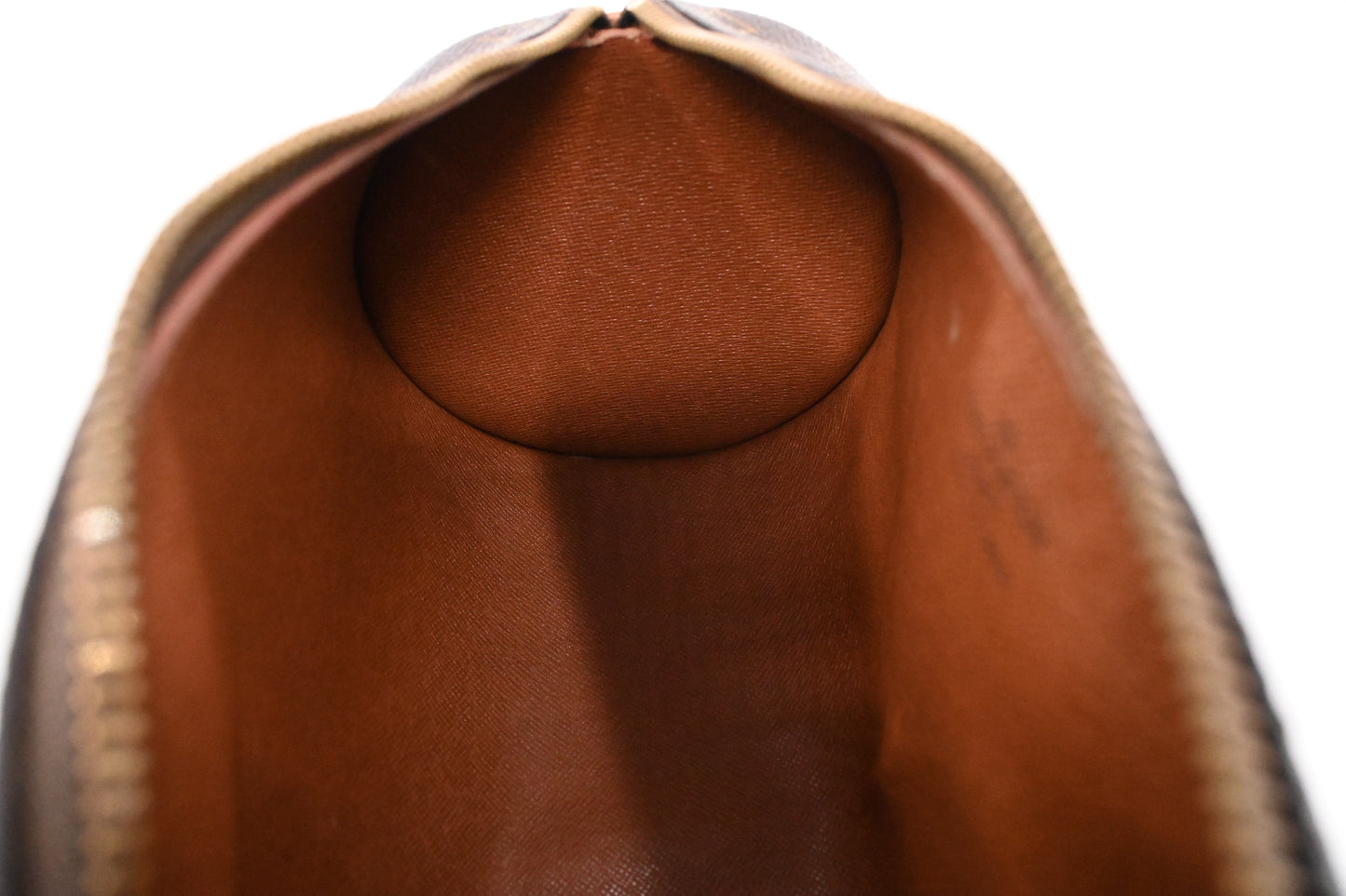 Louis Vuitton Papillon 26 in Monogram Canvas