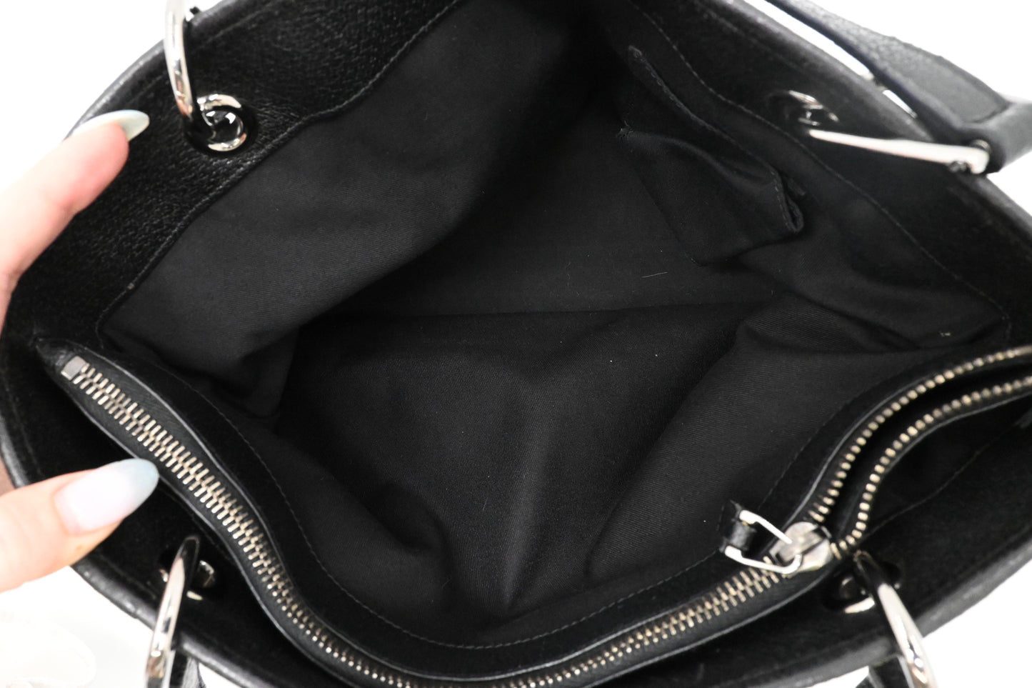 Gucci Tote in Black GG Canvas