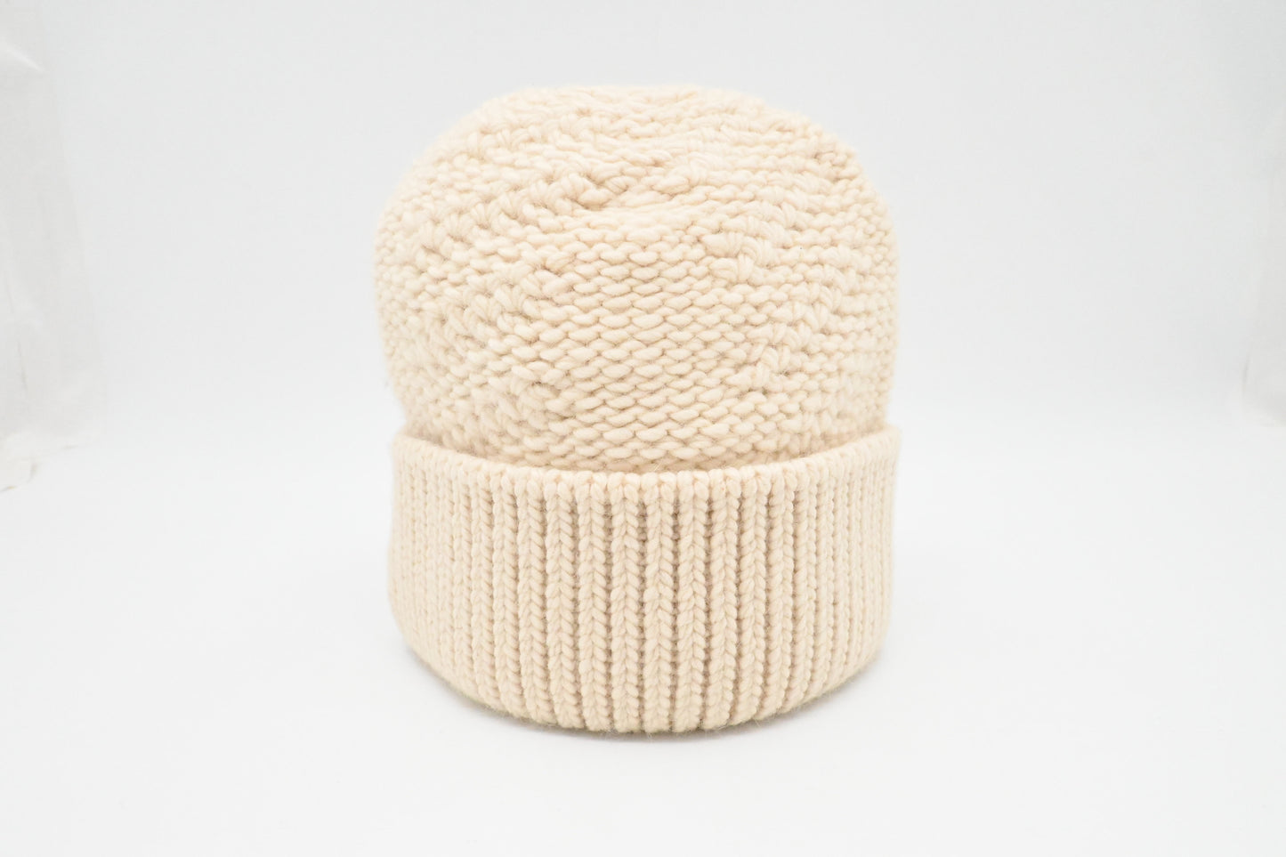 Louis Vuitton Hat in White Wool and Alpaca