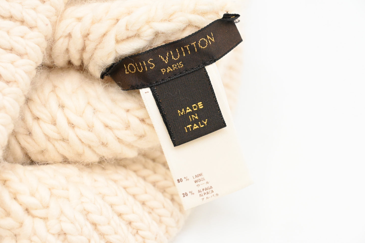 Louis Vuitton Hat in White Wool and Alpaca