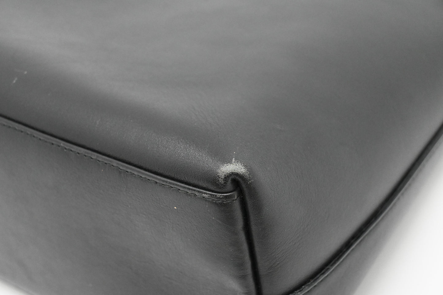 Gucci Bamboo Shoulder Bag in Black Leather
