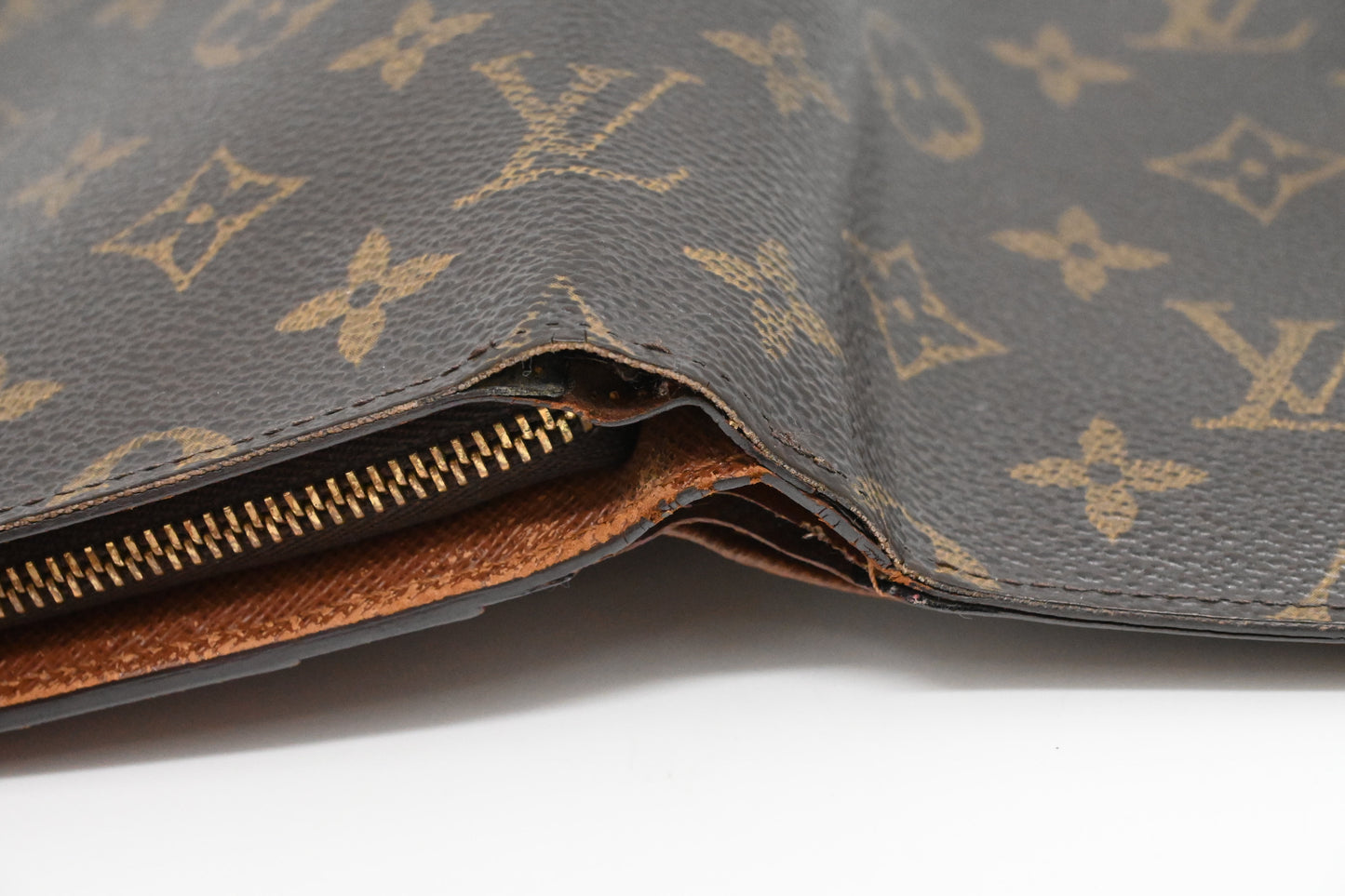Louis Vuitton Porte Papier Zippe Wallet in Monogram Canvas
