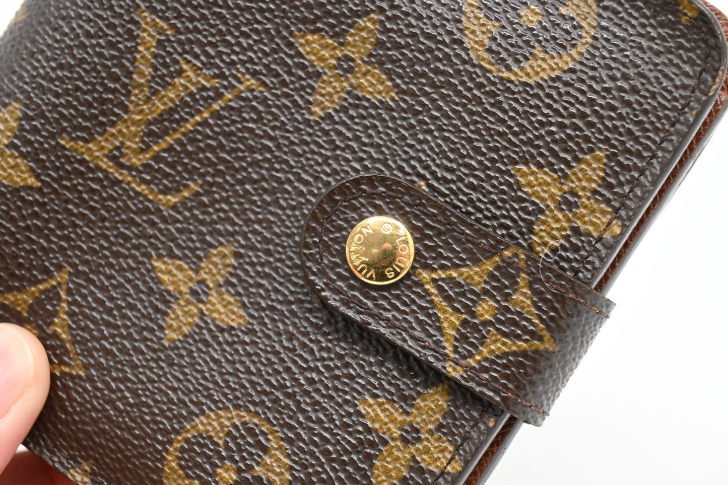 Louis Vuitton Compact Zippy Wallet in Monogram Canvas