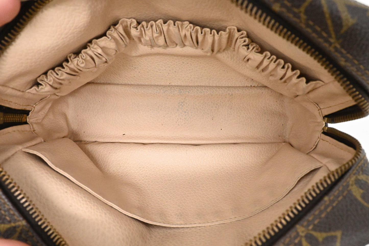 Louis Vuitton Trousse 23 in Monogram Canvas