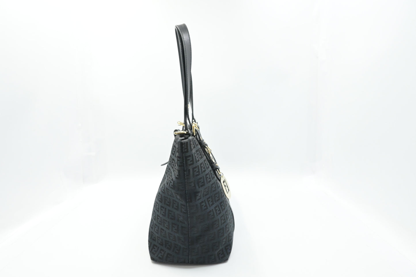 Fendi Tote Bag in Black Zucchino Canvas