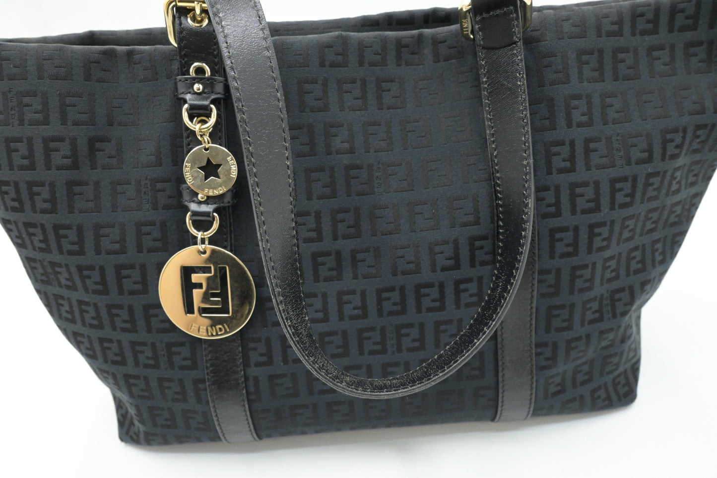 Fendi Tote Bag in Black Zucchino Canvas