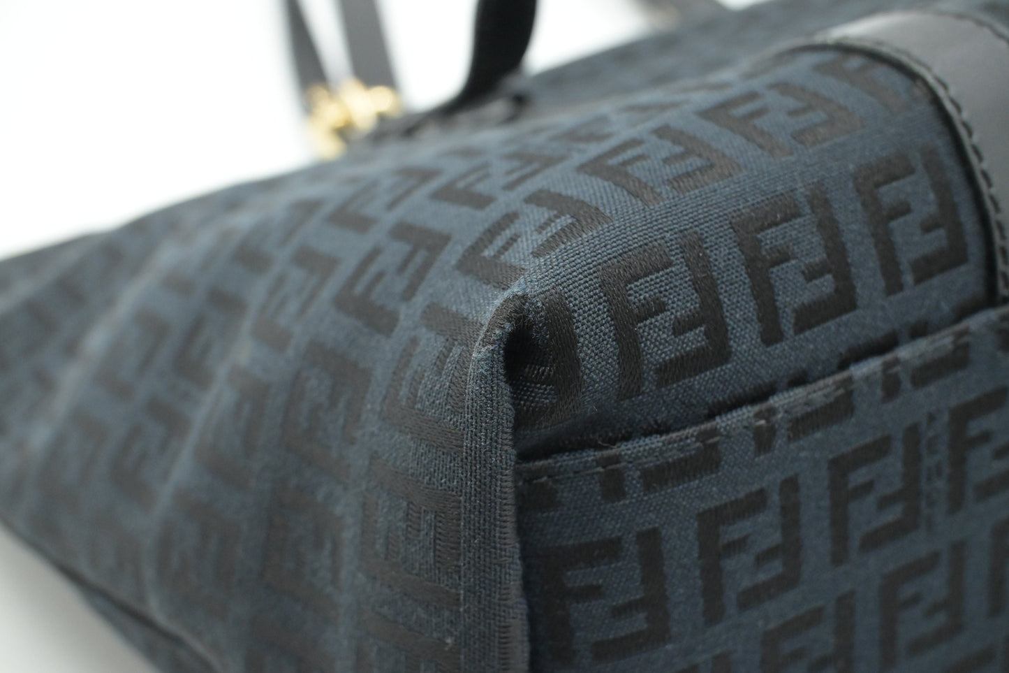 Fendi Tote Bag in Black Zucchino Canvas