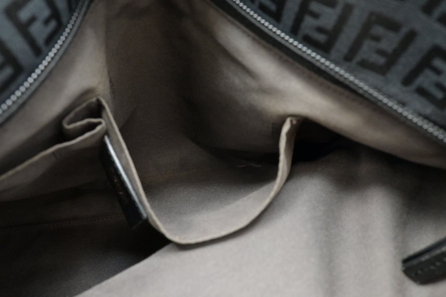 Fendi Tote Bag in Black Zucchino Canvas