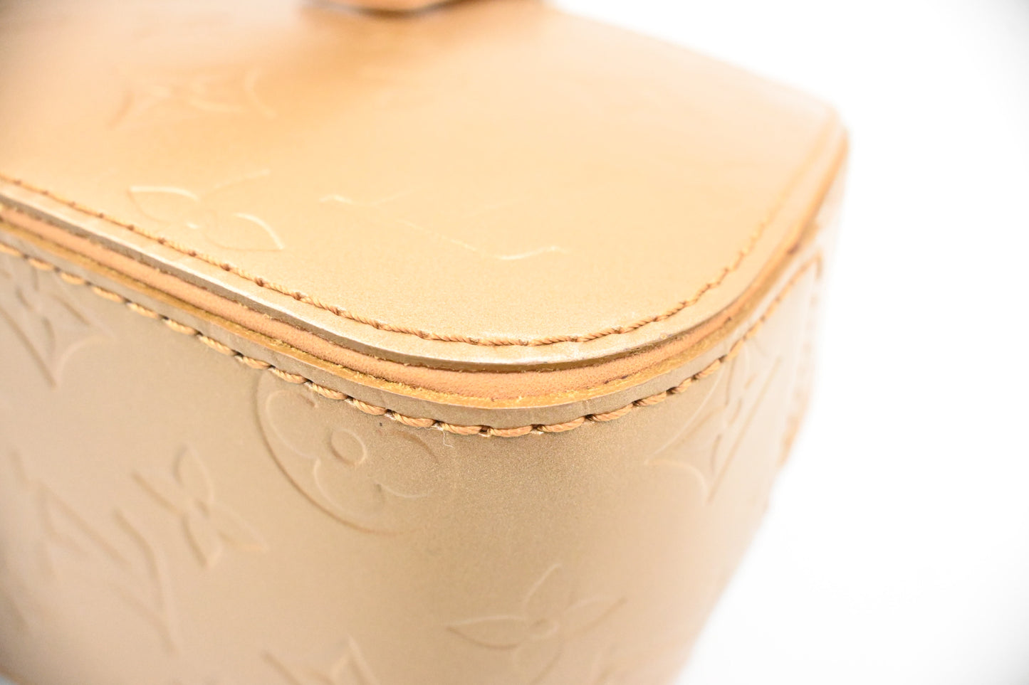 Louis Vuitton Shelton in Gold Matte Monogram Leather