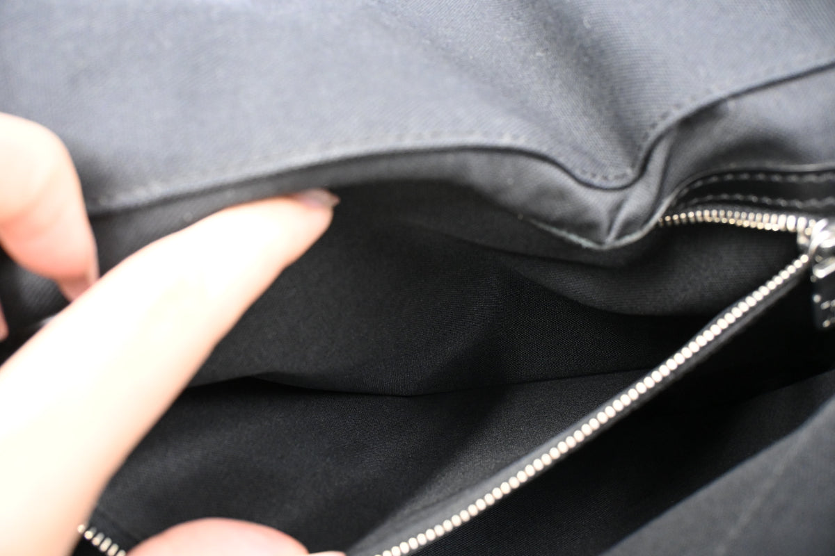 Louis Vuitton Viktor Messenger Bag in Black Taiga Leather & Green Nylon