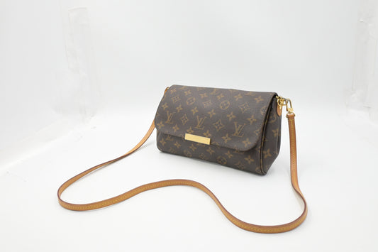 Louis Vuitton Favorite MM in Monogram Canvas