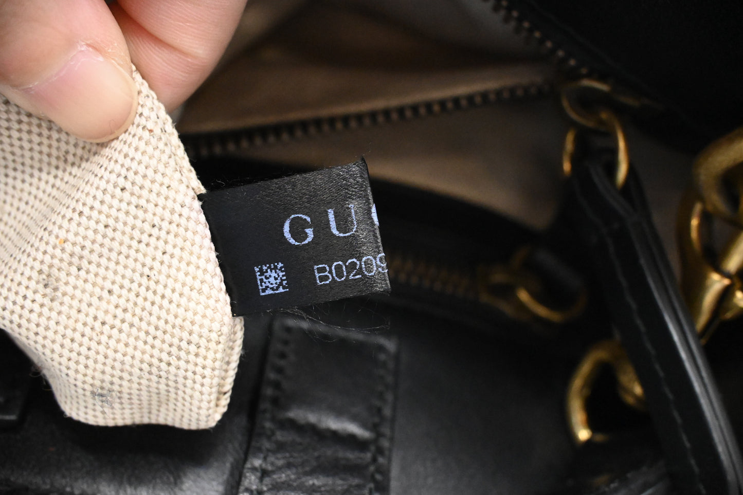 Gucci King Snake Tote in GG Supreme Canvas