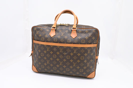 Louis Vuitton Porte Document Voyage in Monogram Canvas