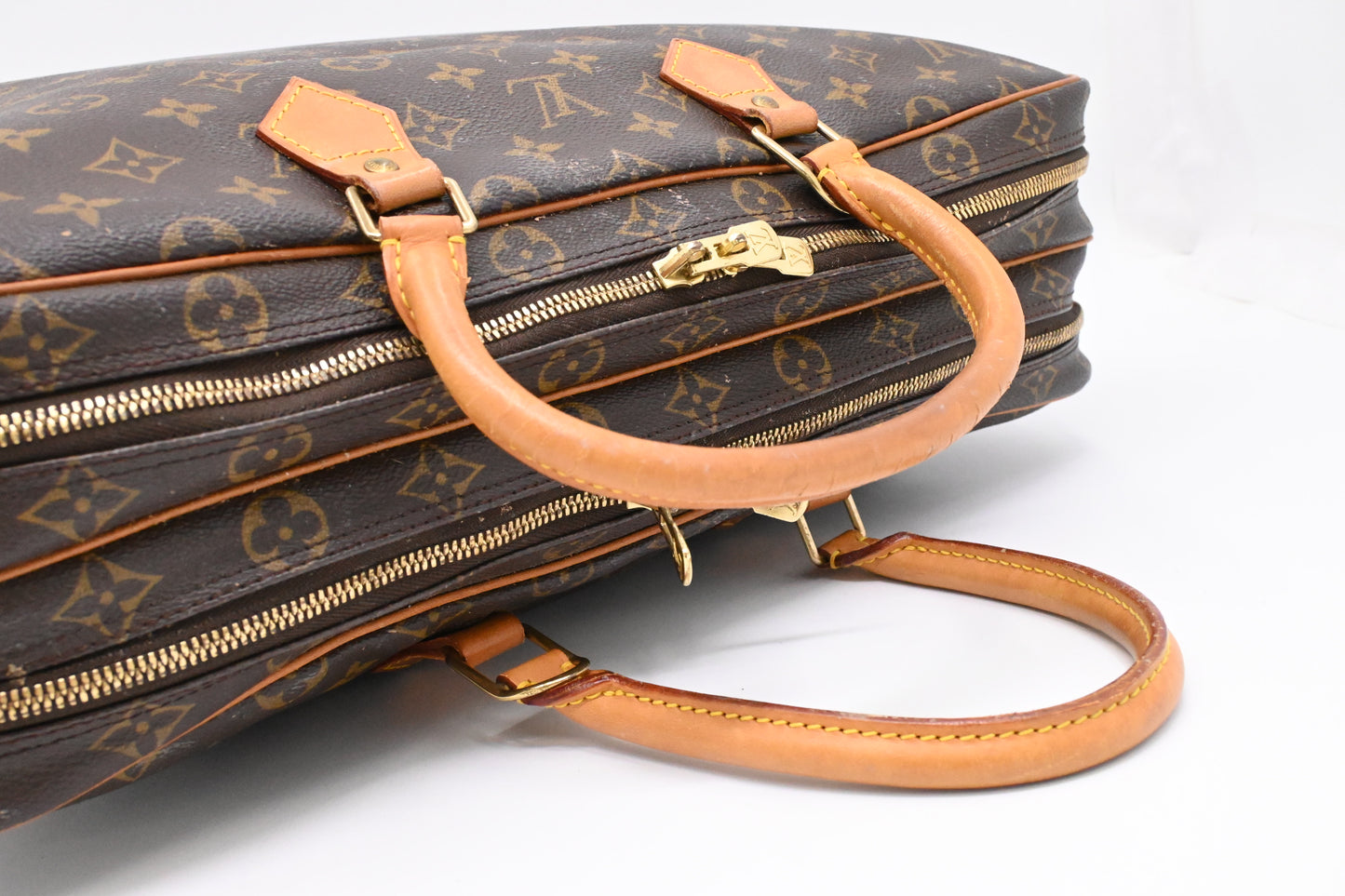 Louis Vuitton Porte Document Voyage in Monogram Canvas