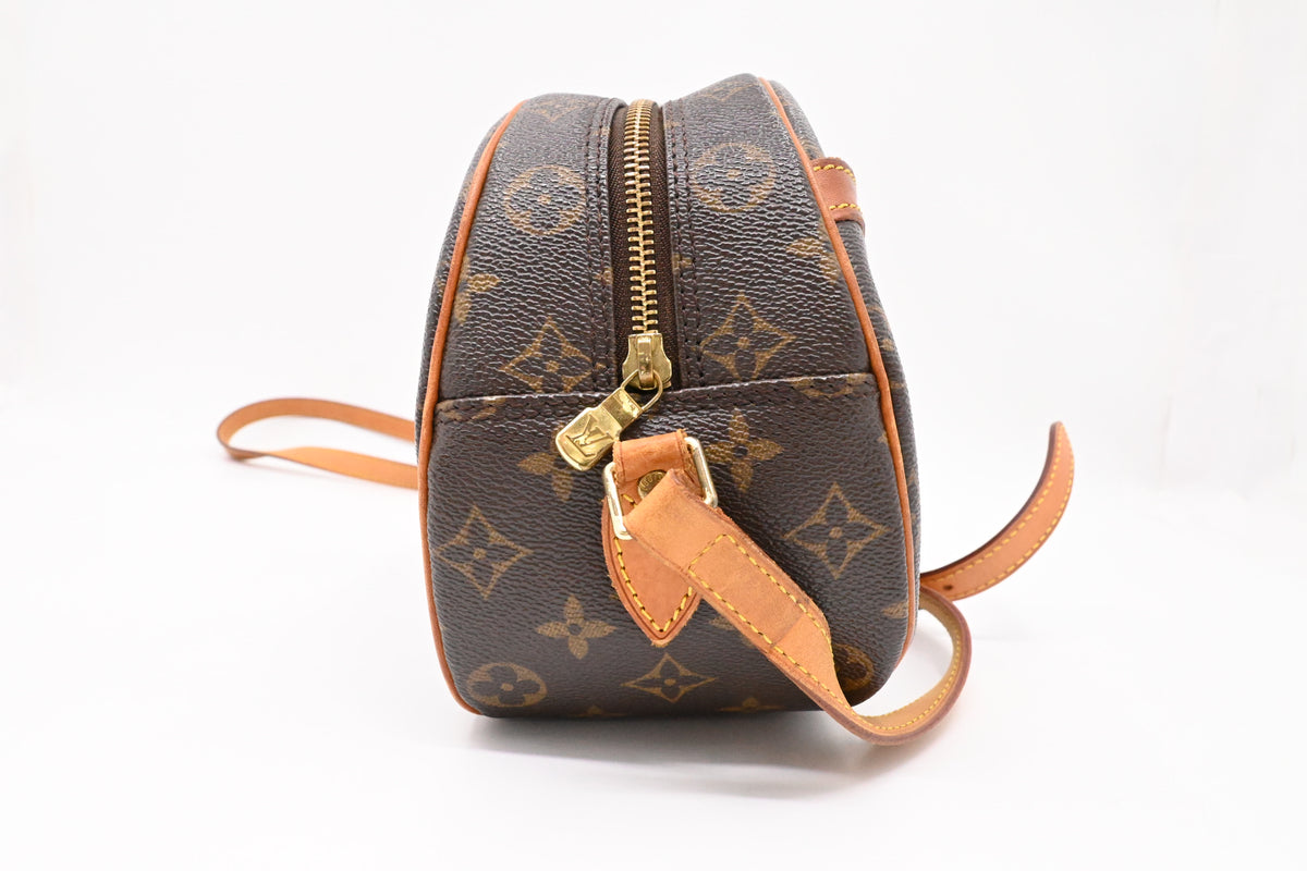 Louis Vuitton Blois in Monogram Canvas