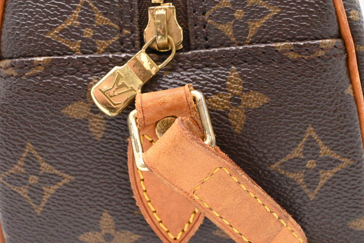 Louis Vuitton Blois in Monogram Canvas