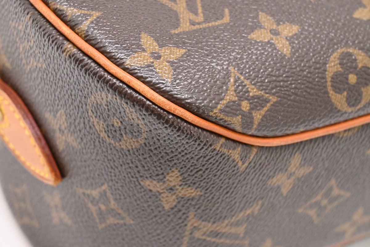 Louis Vuitton Blois in Monogram Canvas