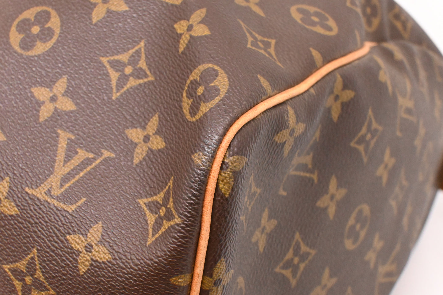 Louis Vuitton Keepall 50 in Monogram Canvas