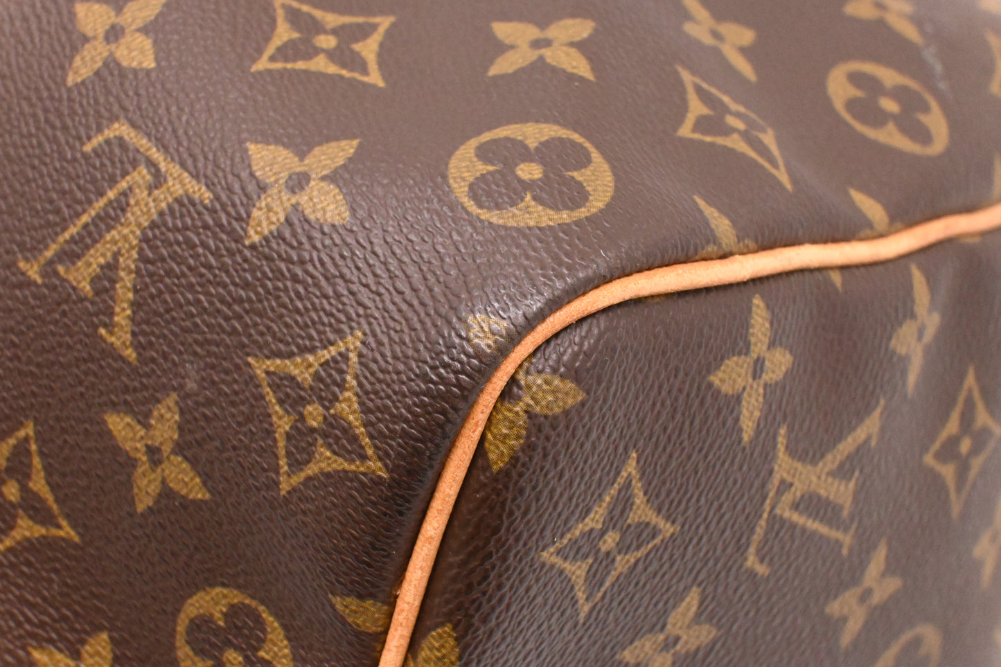 Louis Vuitton Keepall 50 in Monogram Canvas