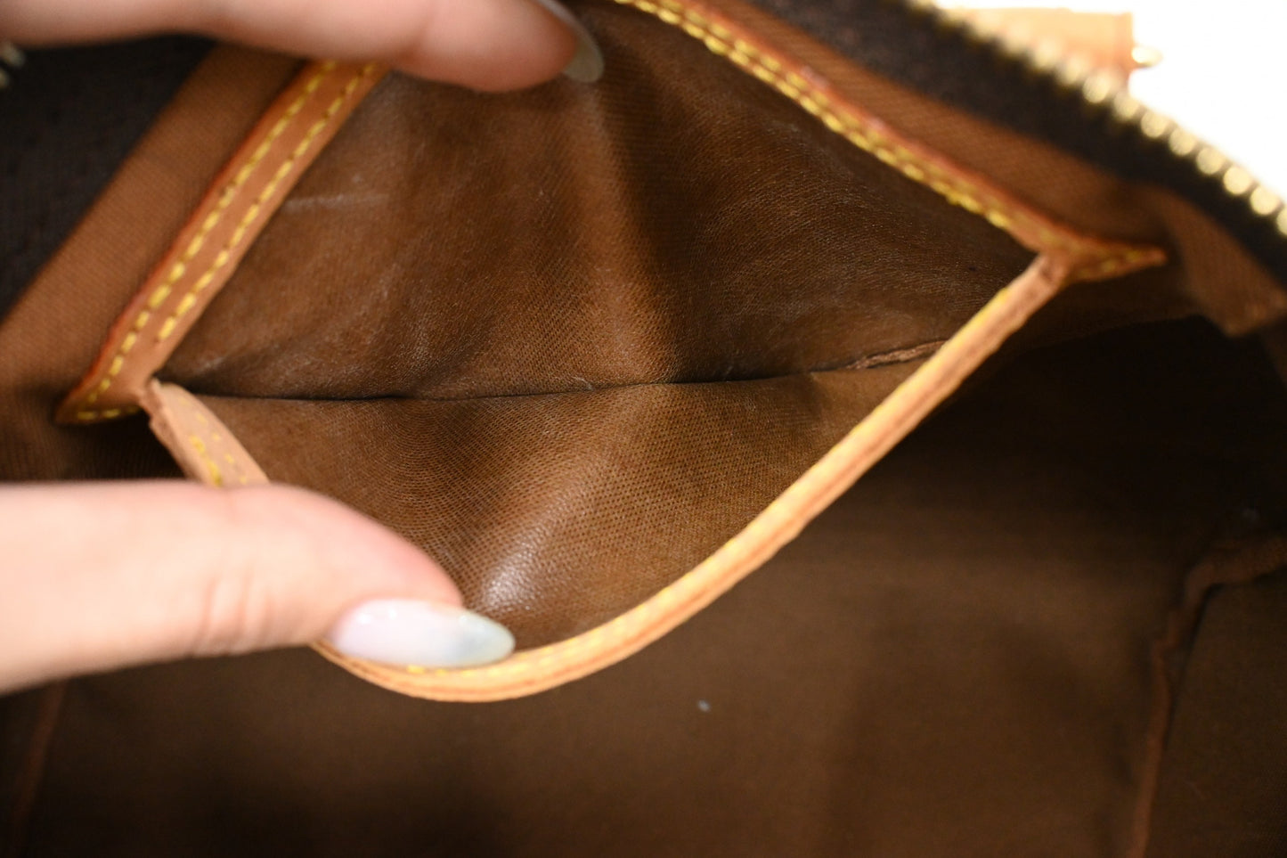 Louis Vuitton Speedy 35 in Monogram Canvas