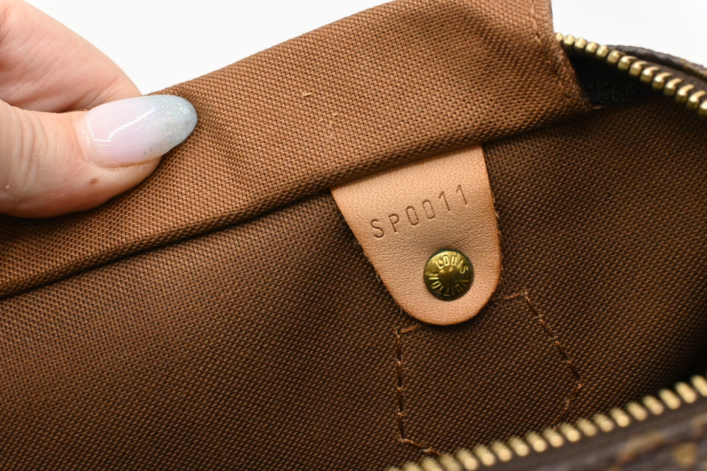 Louis Vuitton Speedy 35 in Monogram Canvas