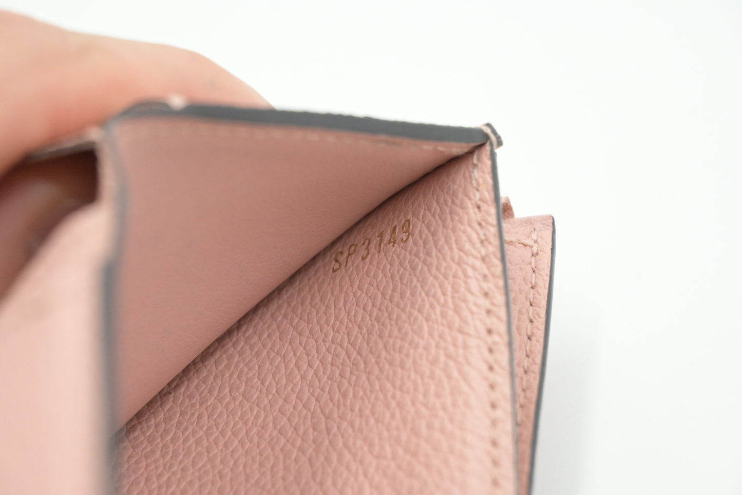Louis Vuitton Zoe Wallet in Rose Poudre Empreinte Leather