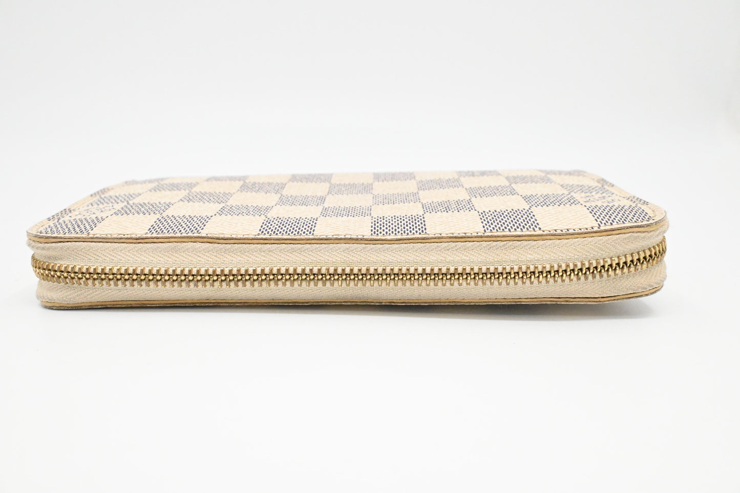 Louis Vuitton Zippy Wallet in Damier Azur Canvas