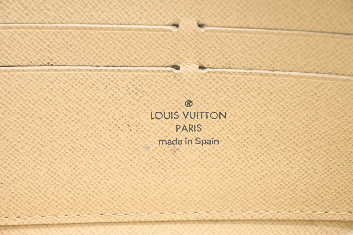 Louis Vuitton Zippy Wallet in Damier Azur Canvas