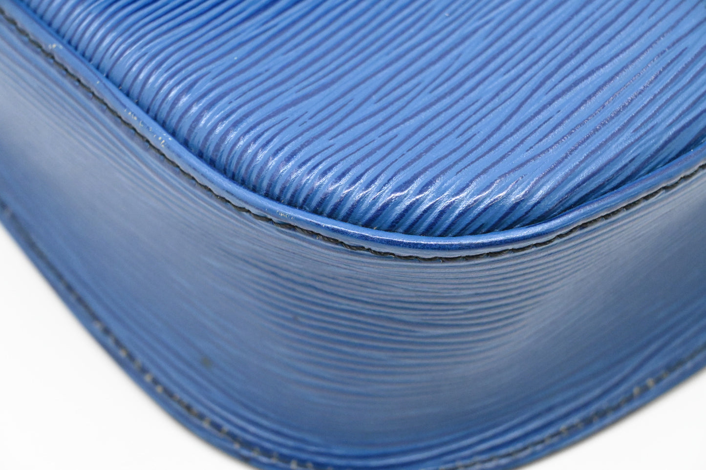 Louis Vuitton Saint Cloud in Blue Epi Leather
