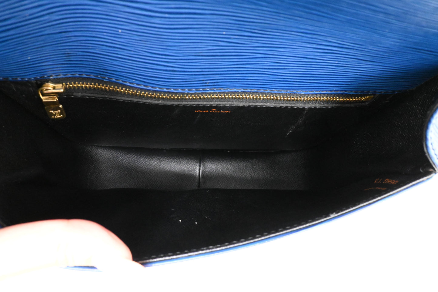 Louis Vuitton Saint Cloud in Blue Epi Leather