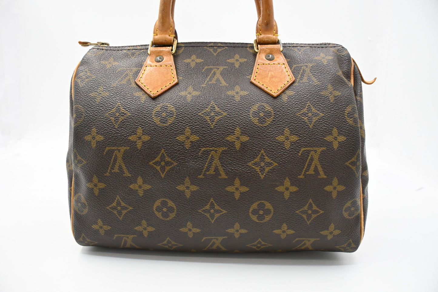 Louis Vuitton Speedy 25 in Monogram Canvas