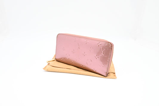 Louis Vuitton Long Zippy Wallet in Pink Metallic Vernis Leather