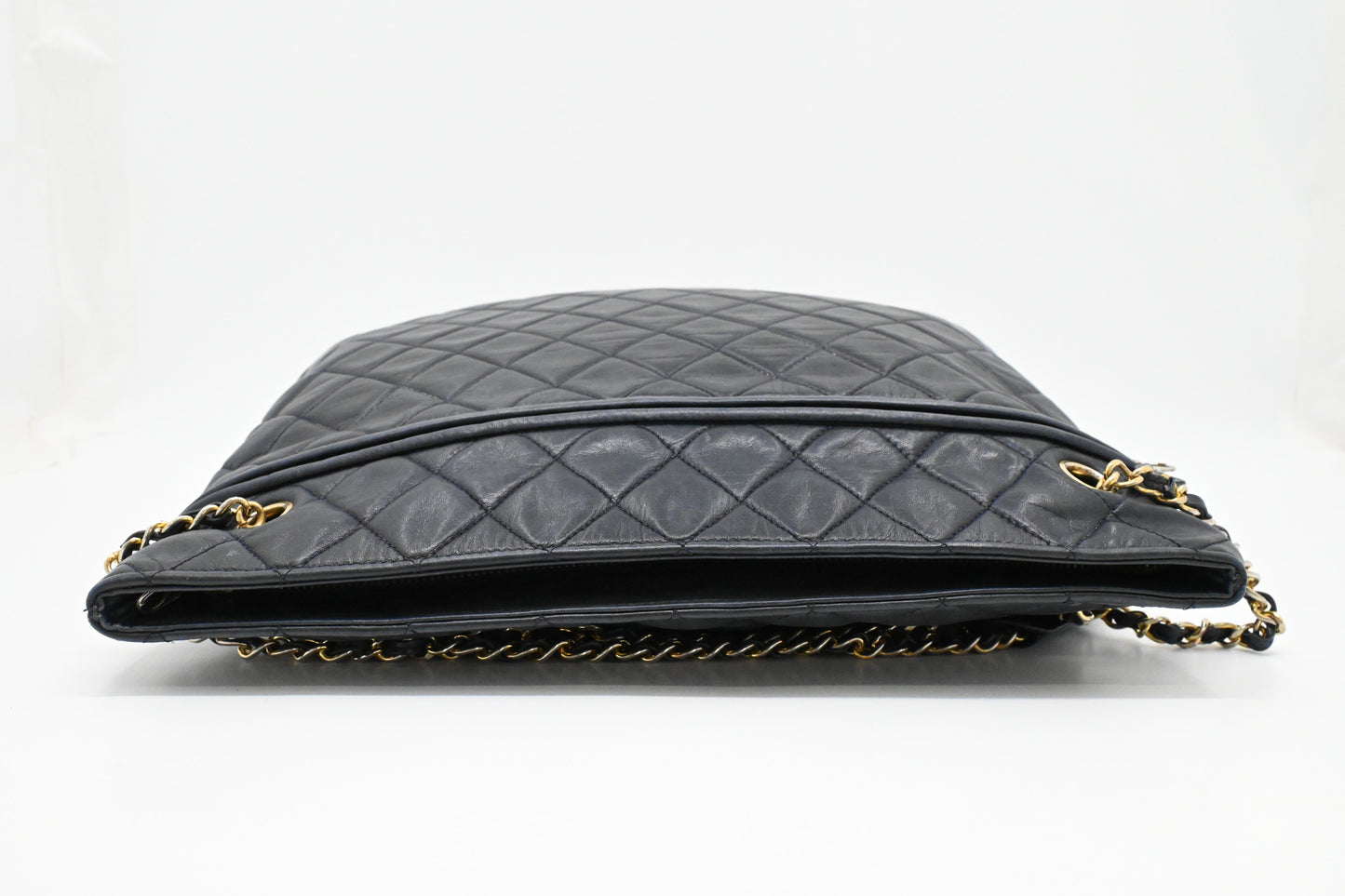 Chanel Shoulder Bag in Navy Blue Mattelassé Leather