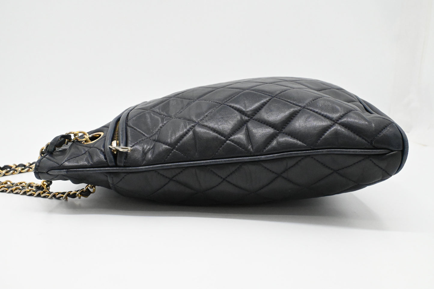 Chanel Shoulder Bag in Navy Blue Mattelassé Leather