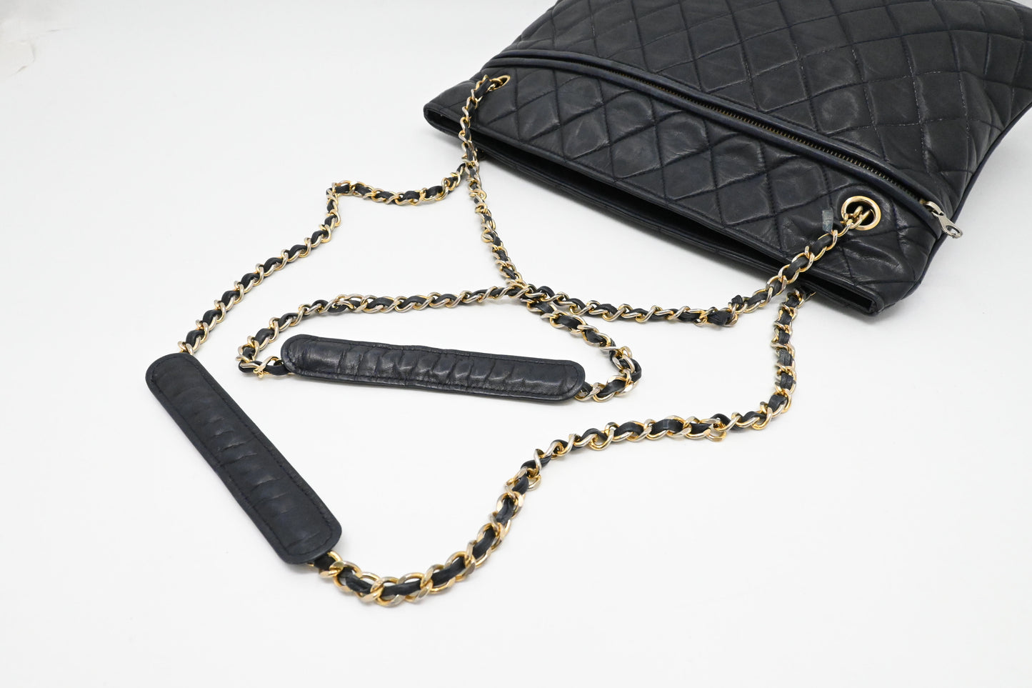 Chanel Shoulder Bag in Navy Blue Mattelassé Leather