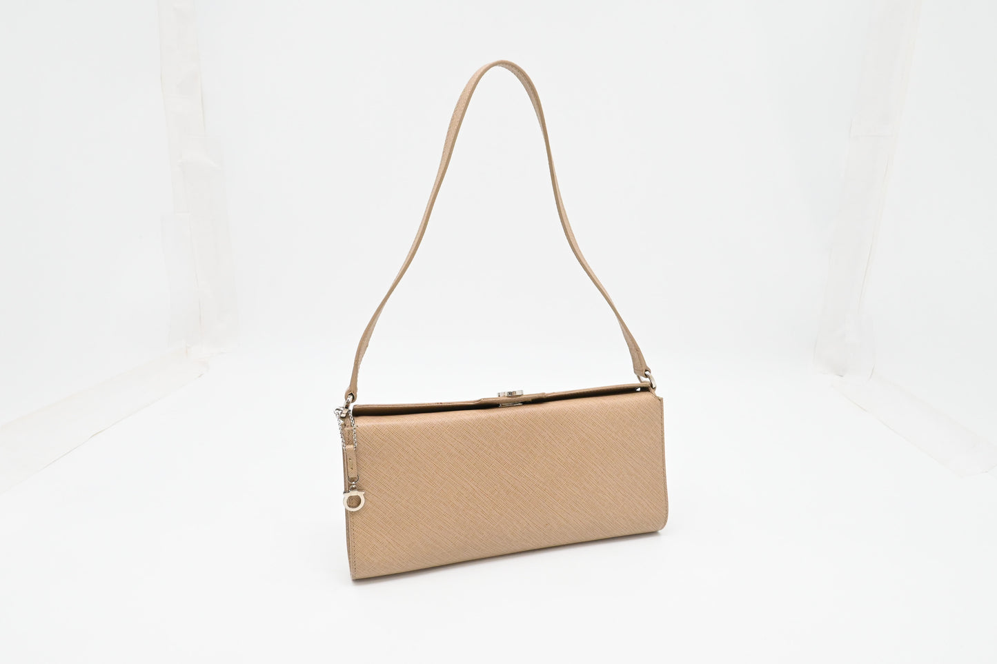 Ferragamo Handbag in Beige Leather