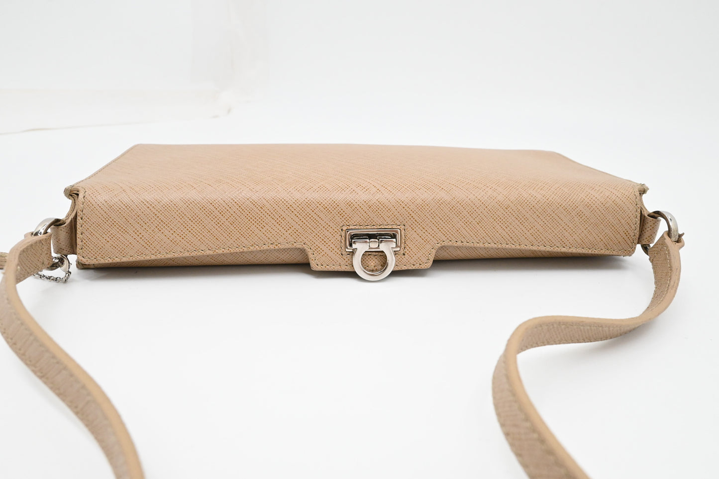 Ferragamo Handbag in Beige Leather