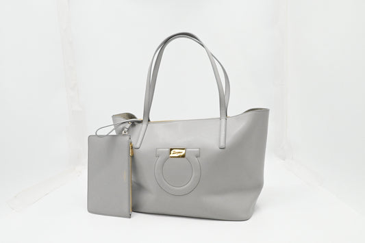 Ferragamo Gancini City Tote in Gray Leather