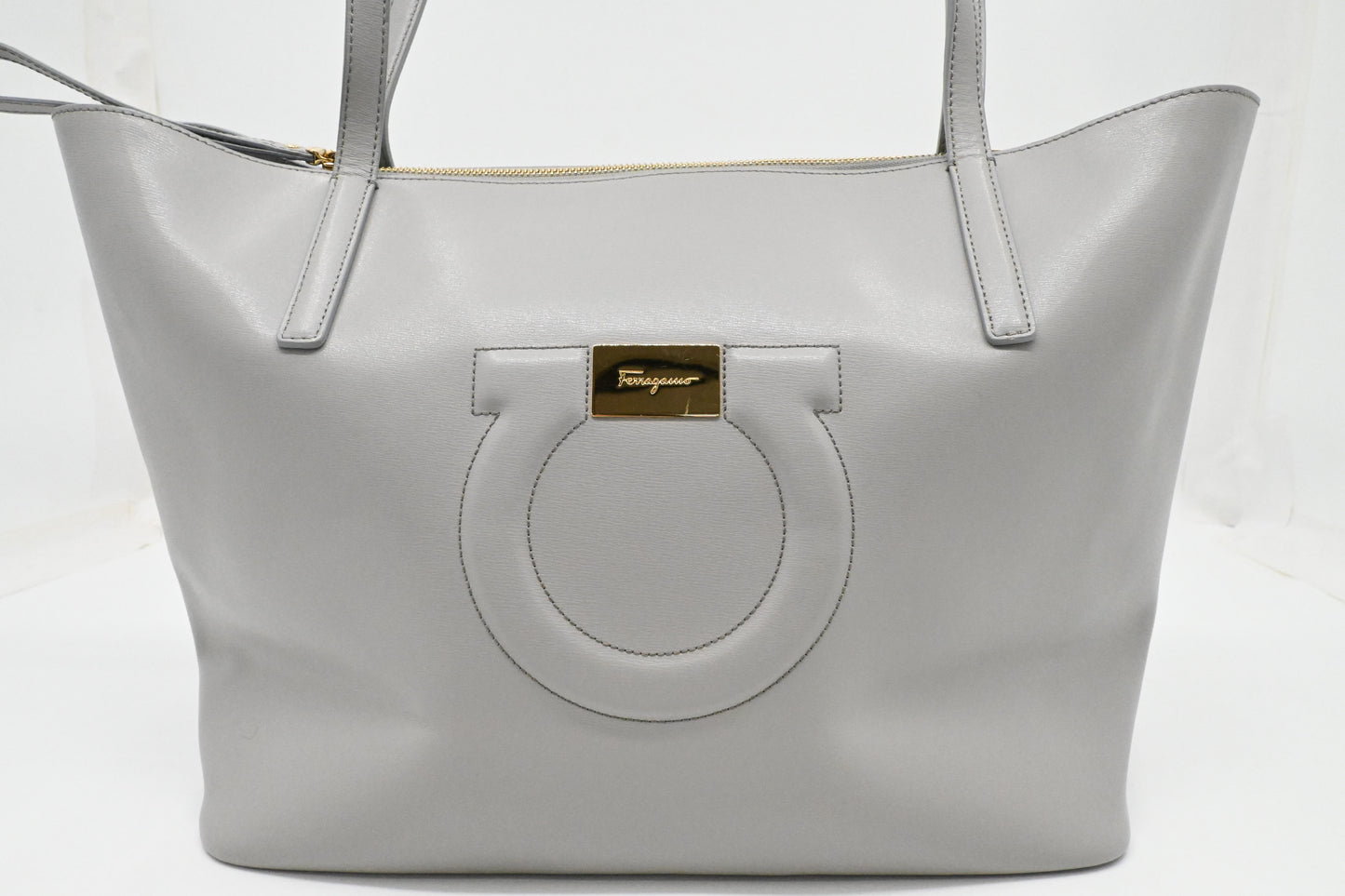 Ferragamo Gancini City Tote in Gray Leather