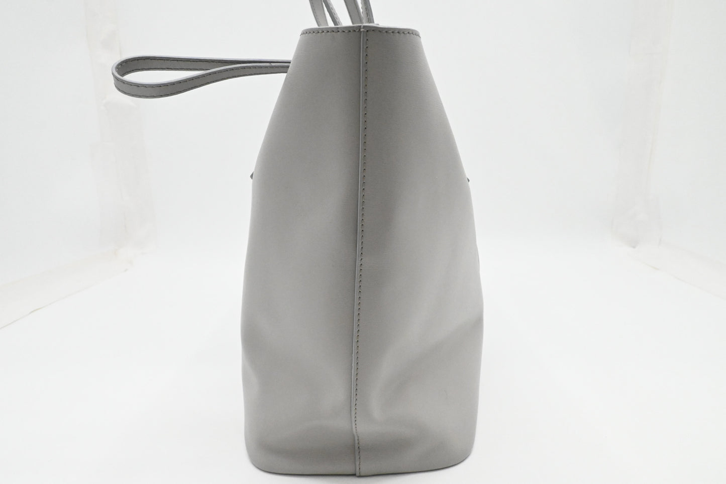 Ferragamo Gancini City Tote in Gray Leather