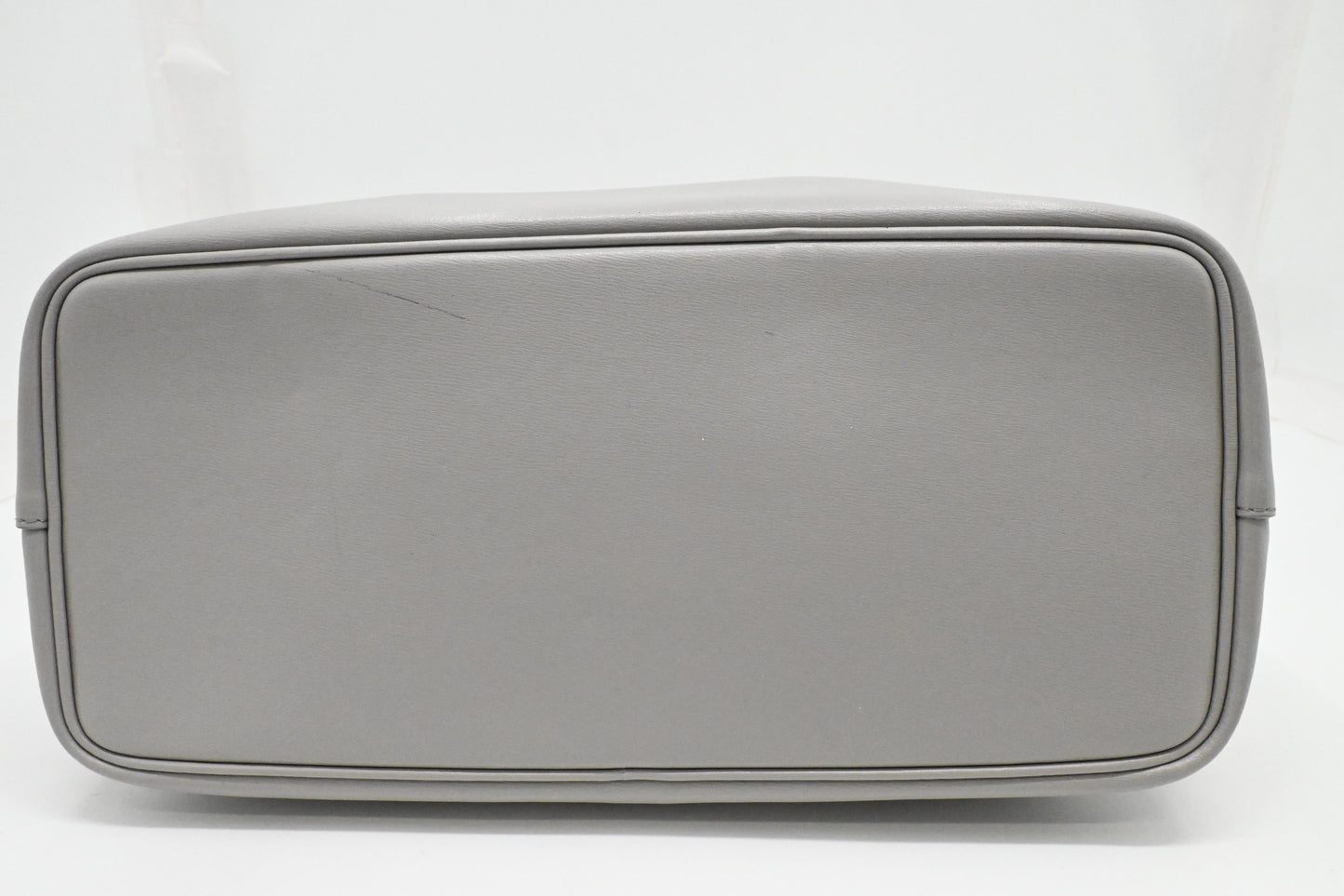 Ferragamo Gancini City Tote in Gray Leather