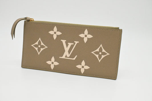 Louis Vuitton Felicie Pouch in Green and Beige Bicolor Empreinte Leather
