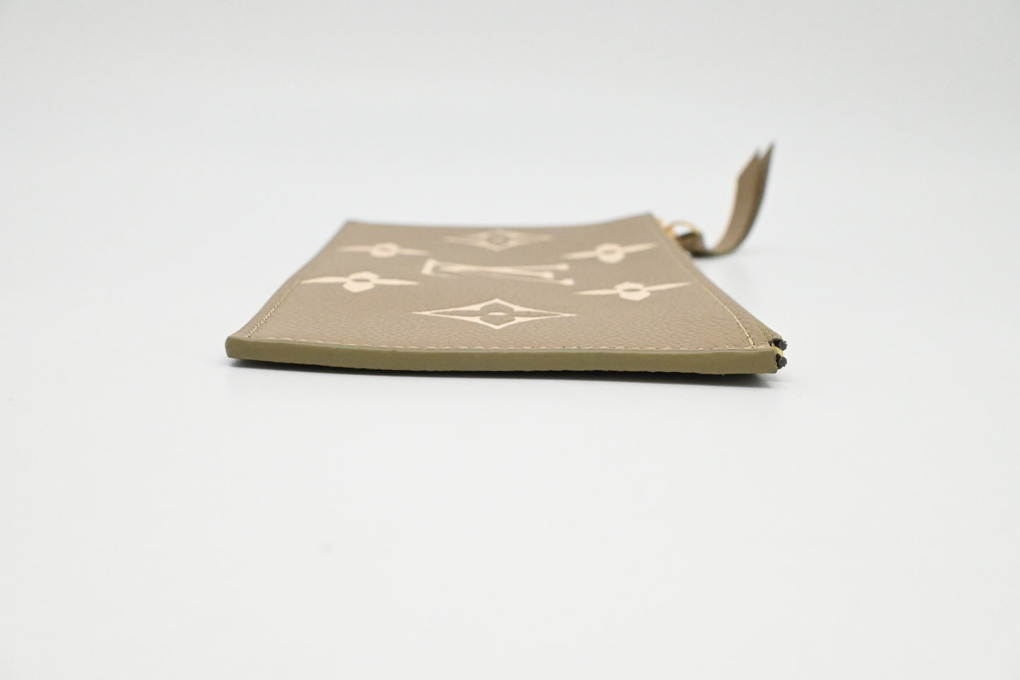 Louis Vuitton Felicie Pouch in Green and Beige Bicolor Empreinte Leather