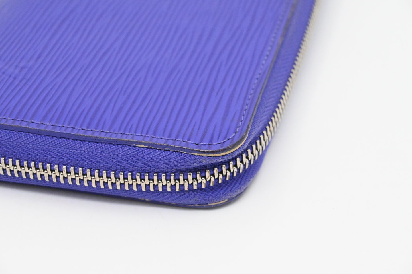 Louis Vuitton Zippy Long Wallet in Purple Epi Leather