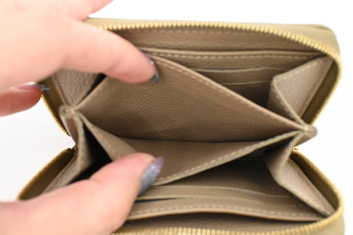 Louis Vuitton Bicolor Zippy Wallet in Olive Green Leather