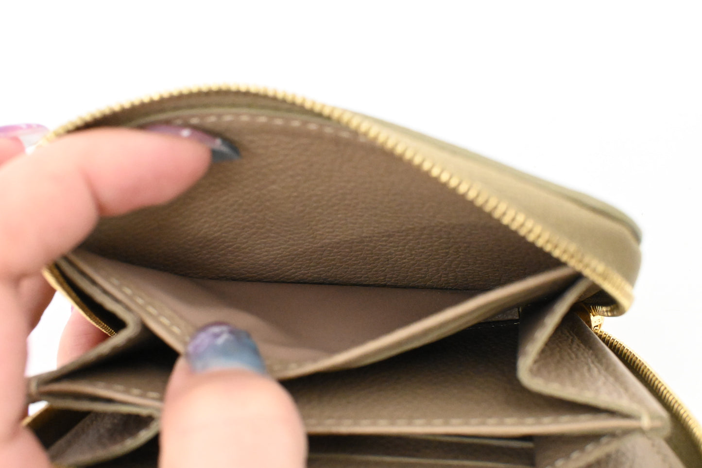 Louis Vuitton Bicolor Zippy Wallet in Olive Green Leather