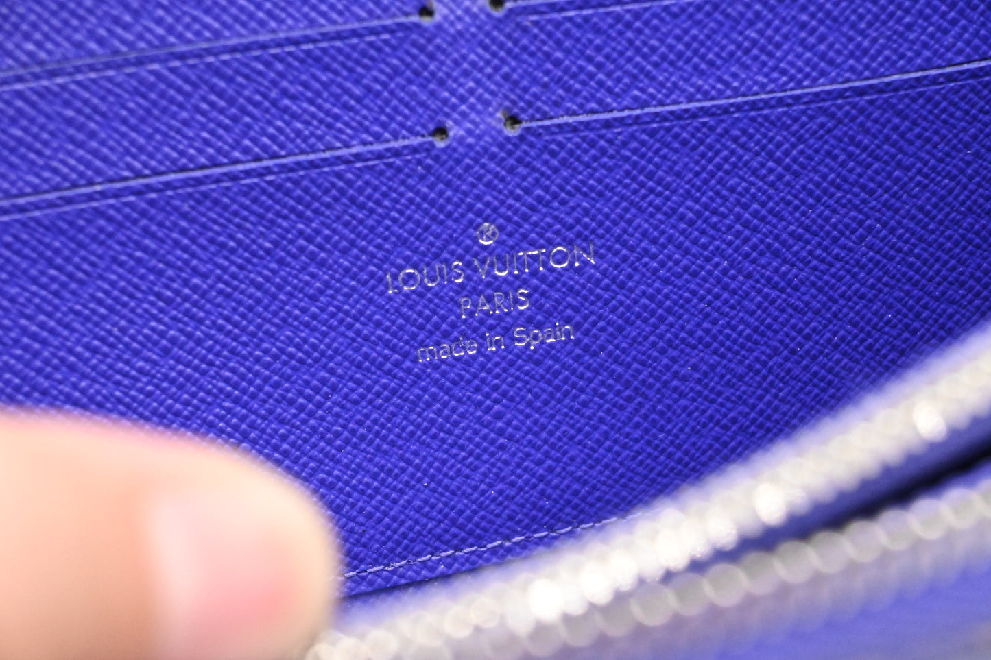 Louis Vuitton Zippy Long Wallet in Purple Epi Leather